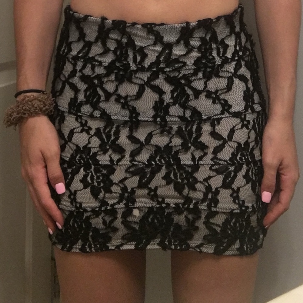 Black lace pencil mini skirt